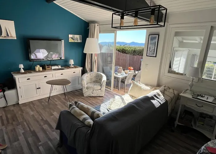 Holiday home Maison Papillons *